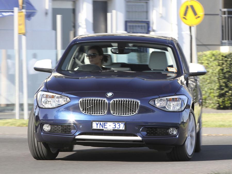  BMW 118i 5-Door Urban Line 2011 года  (AU) (фото 9 из 10)